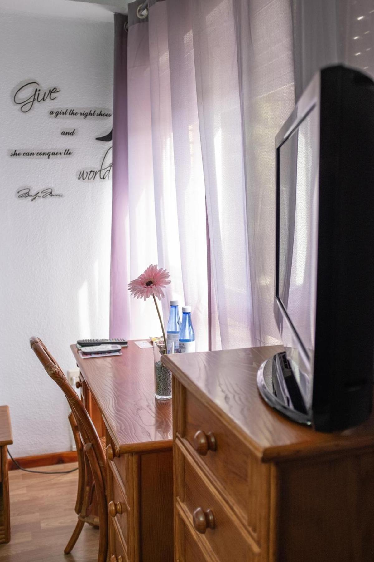 Hostal Victoria Altura ภายนอก รูปภาพ