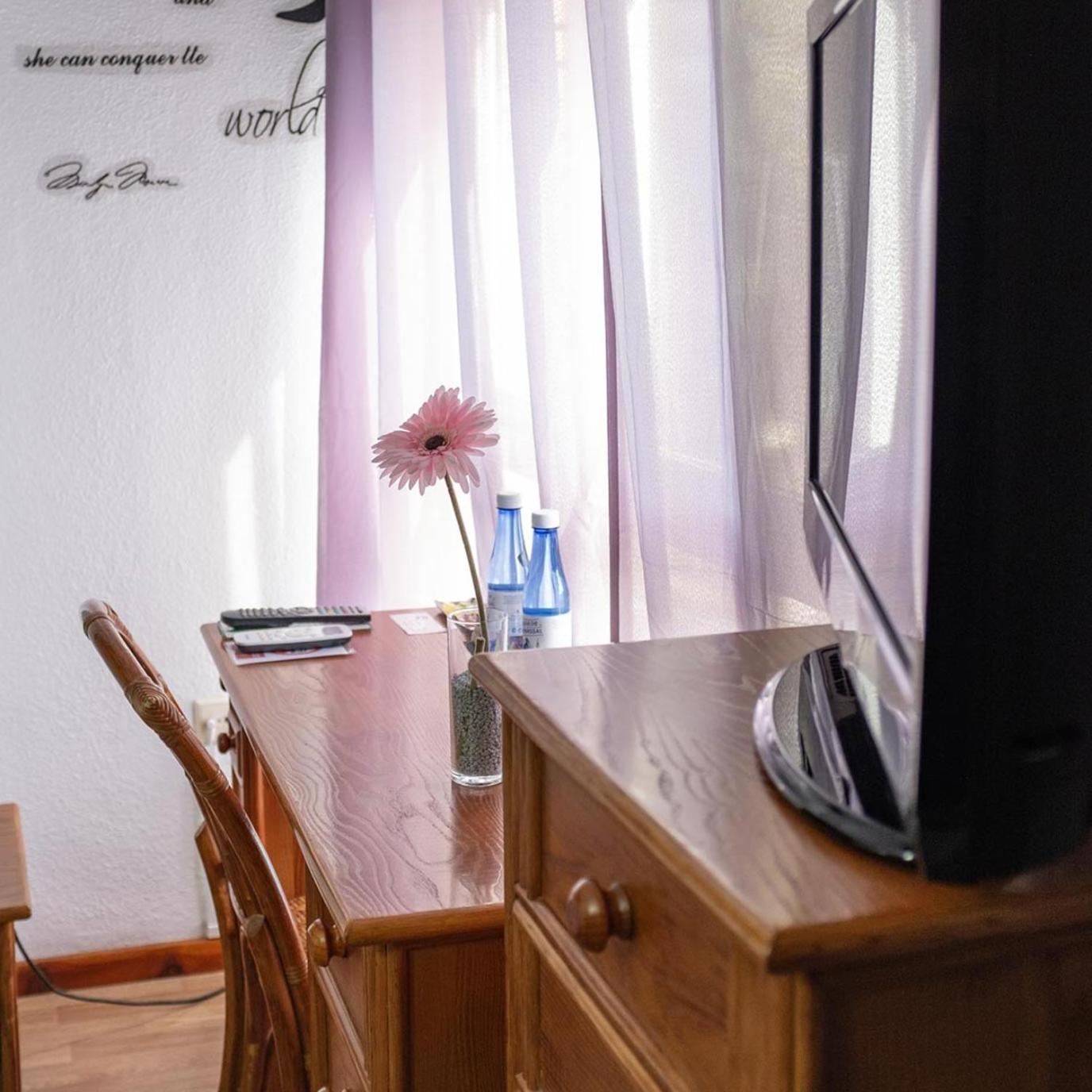 Hostal Victoria Altura ภายนอก รูปภาพ